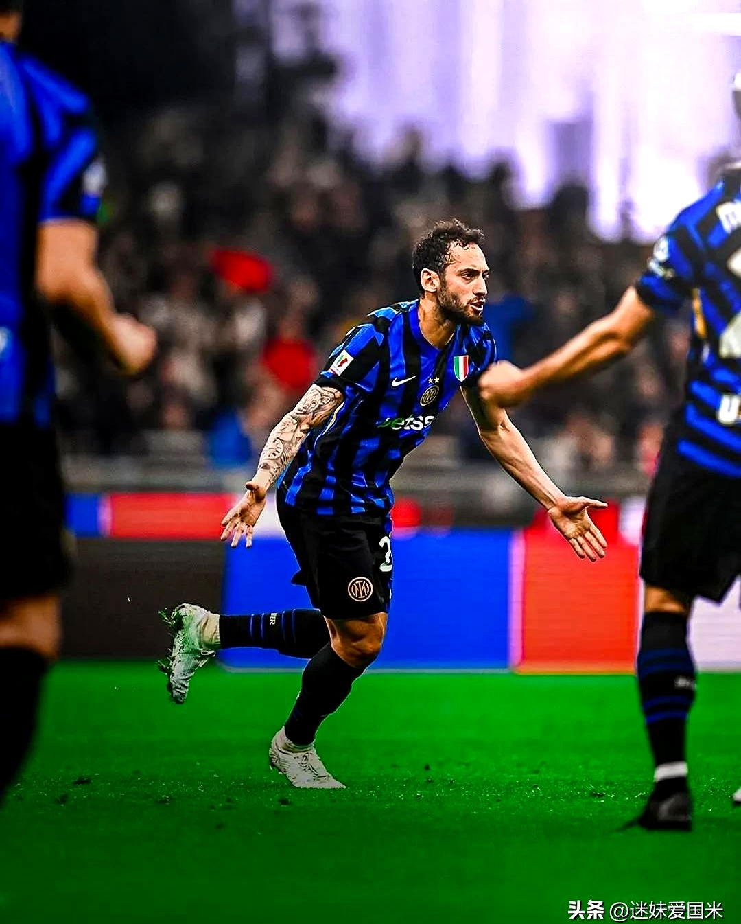 yy易游包含集结日AC米兰备战德国杯,防线松动细节曝光,管理层满意,纪律约束更严格的词条